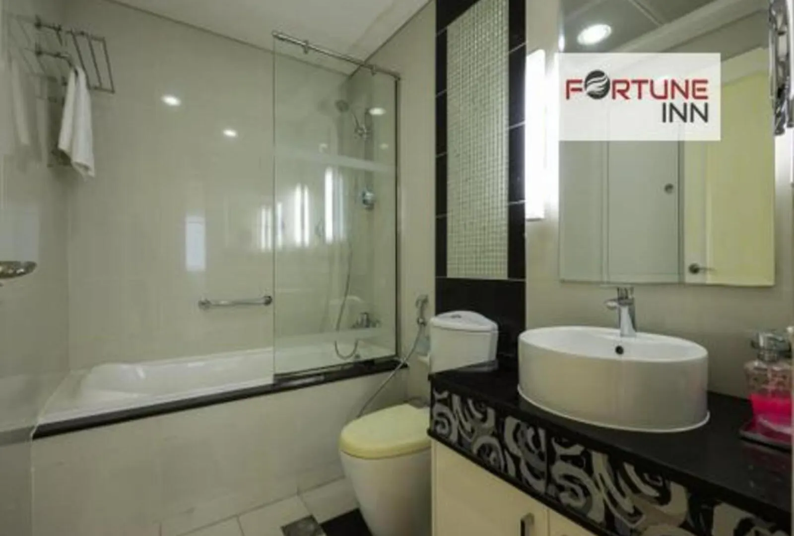 Apartment Majestic3Br In Maison Mallstreet Dubai United Arab Emirates